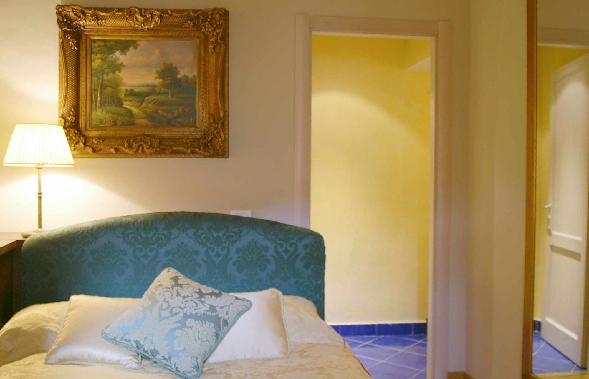 Tornabuoni La Petite 4* Florenz
